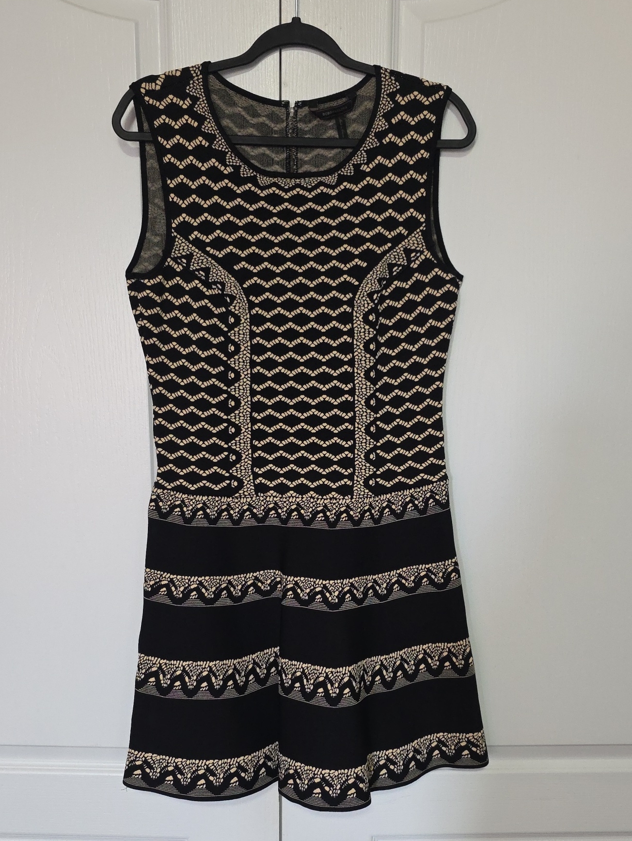 Bcbgmaxazria Black And Cream Sleeveless Fit-And-Flare Mini Dress